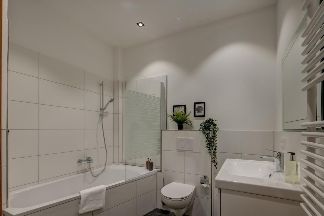Kaza Guesthouse, Centrally Located 2 & 3 Bedroom Apartments In Augsburg Kültér fotó