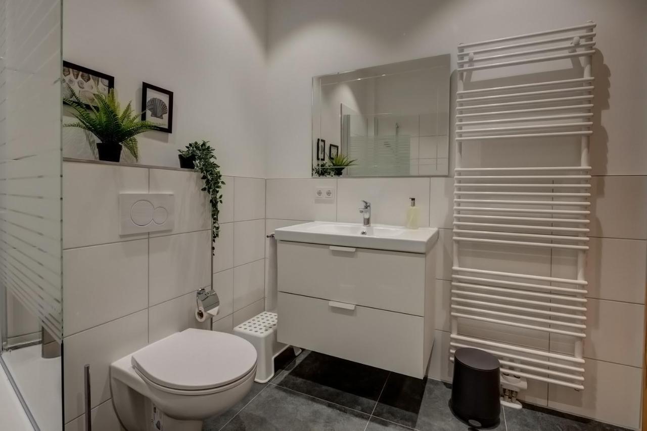 Kaza Guesthouse, Centrally Located 2 & 3 Bedroom Apartments In Augsburg Kültér fotó