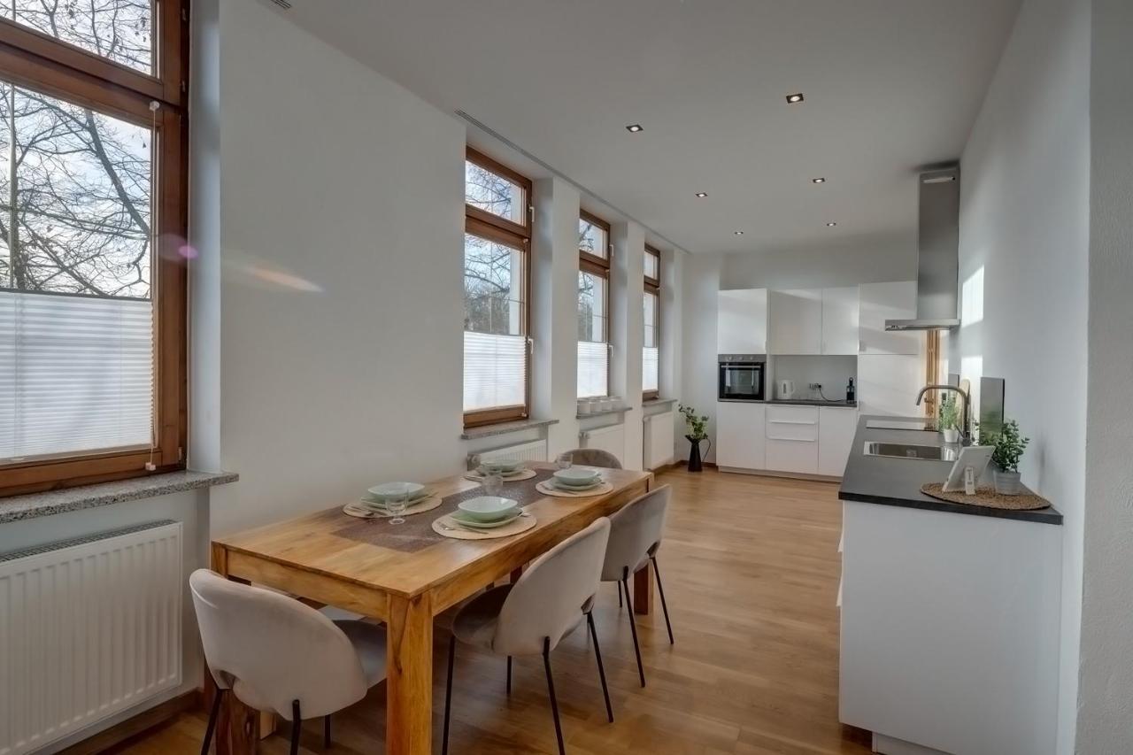 Kaza Guesthouse, Centrally Located 2 & 3 Bedroom Apartments In Augsburg Kültér fotó