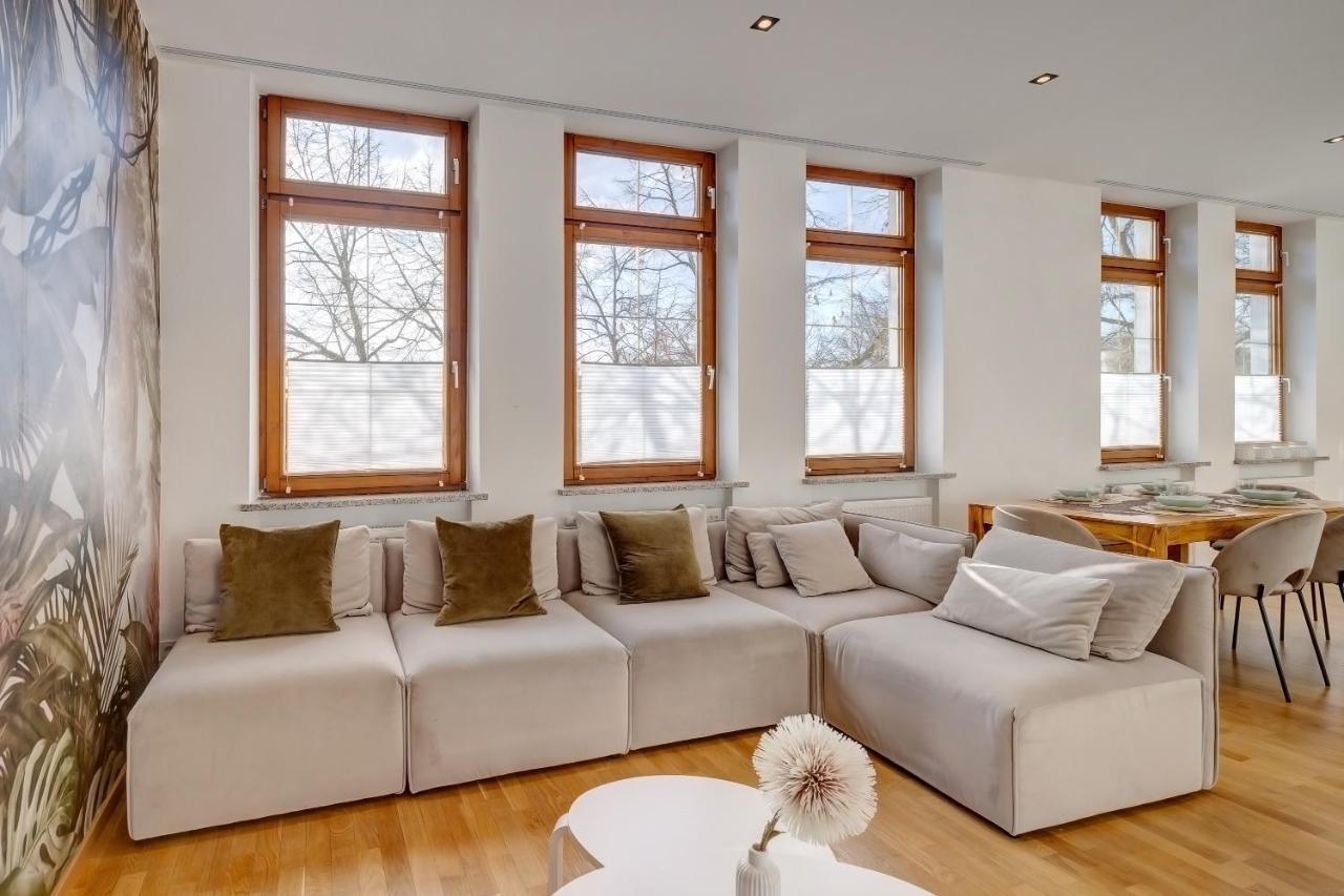 Kaza Guesthouse, Centrally Located 2 & 3 Bedroom Apartments In Augsburg Kültér fotó