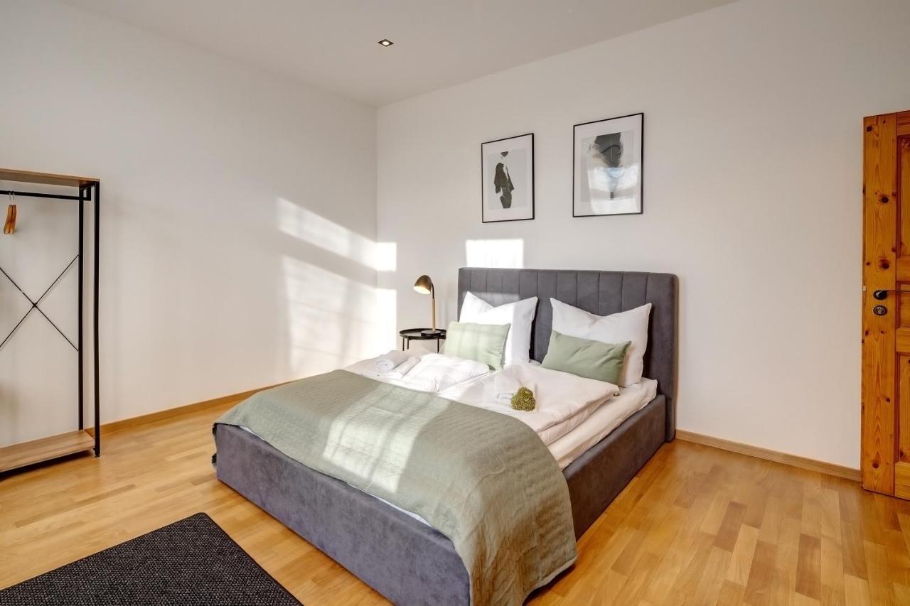 Kaza Guesthouse, Centrally Located 2 & 3 Bedroom Apartments In Augsburg Kültér fotó