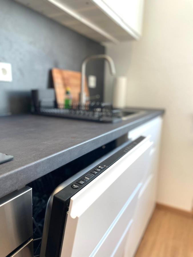 Kaza Guesthouse, Centrally Located 2 & 3 Bedroom Apartments In Augsburg Kültér fotó