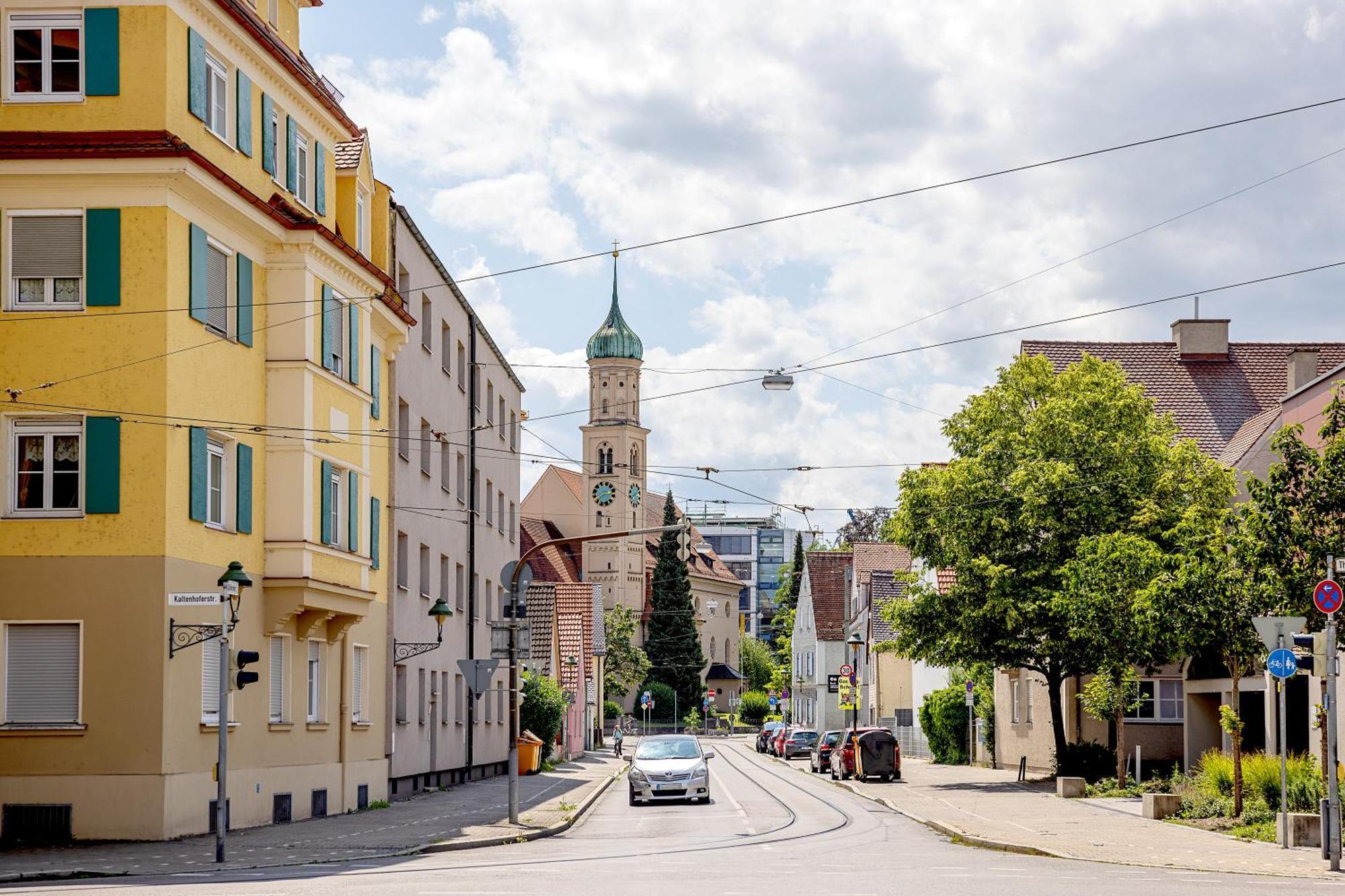 Kaza Guesthouse, Centrally Located 2 & 3 Bedroom Apartments In Augsburg Kültér fotó