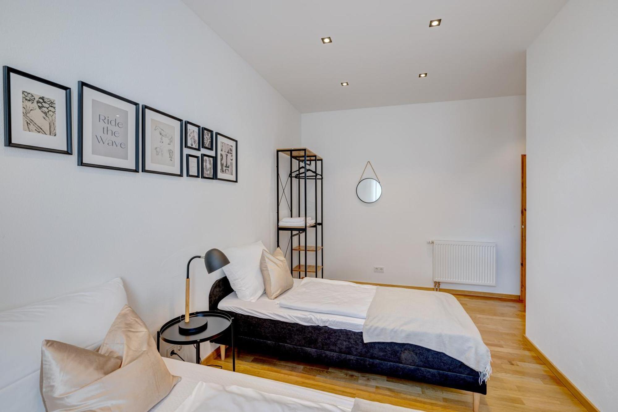 Kaza Guesthouse, Centrally Located 2 & 3 Bedroom Apartments In Augsburg Kültér fotó