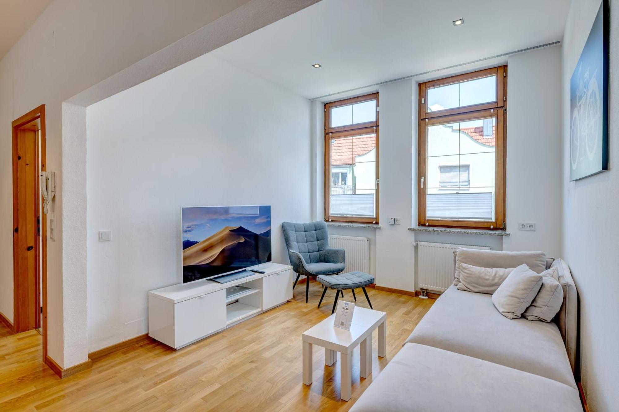 Kaza Guesthouse, Centrally Located 2 & 3 Bedroom Apartments In Augsburg Kültér fotó